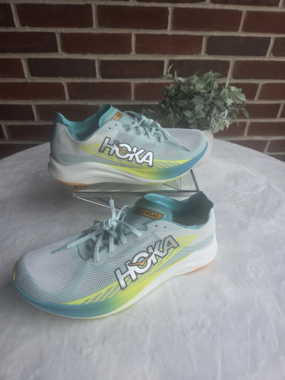 HOKA Cielo Road Running Shoes Men 11